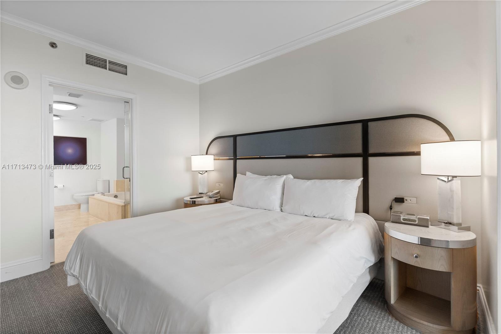 4401 Collins Ave #1015/1017, Miami Beach FL 33140