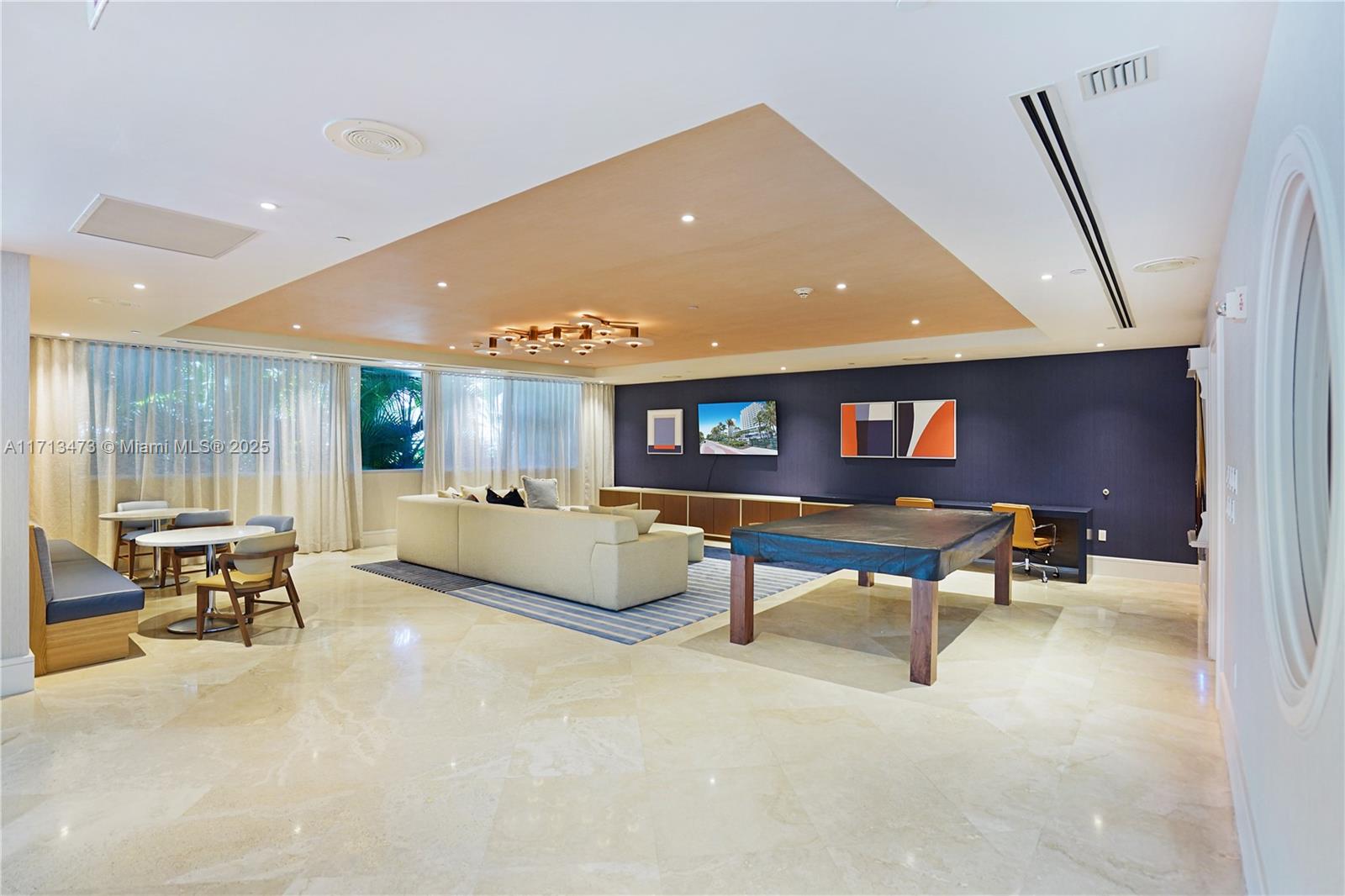 4401 Collins Ave #1015/1017, Miami Beach FL 33140