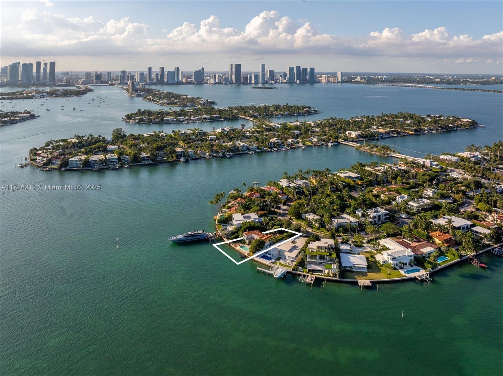 11 E Rivo Alto Dr, Miami Beach FL 33139