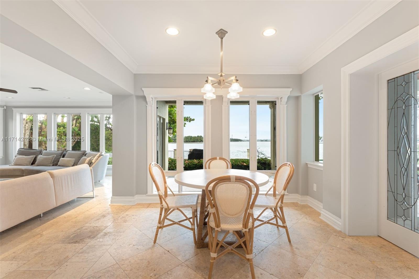 11 E Rivo Alto Dr, Miami Beach FL 33139