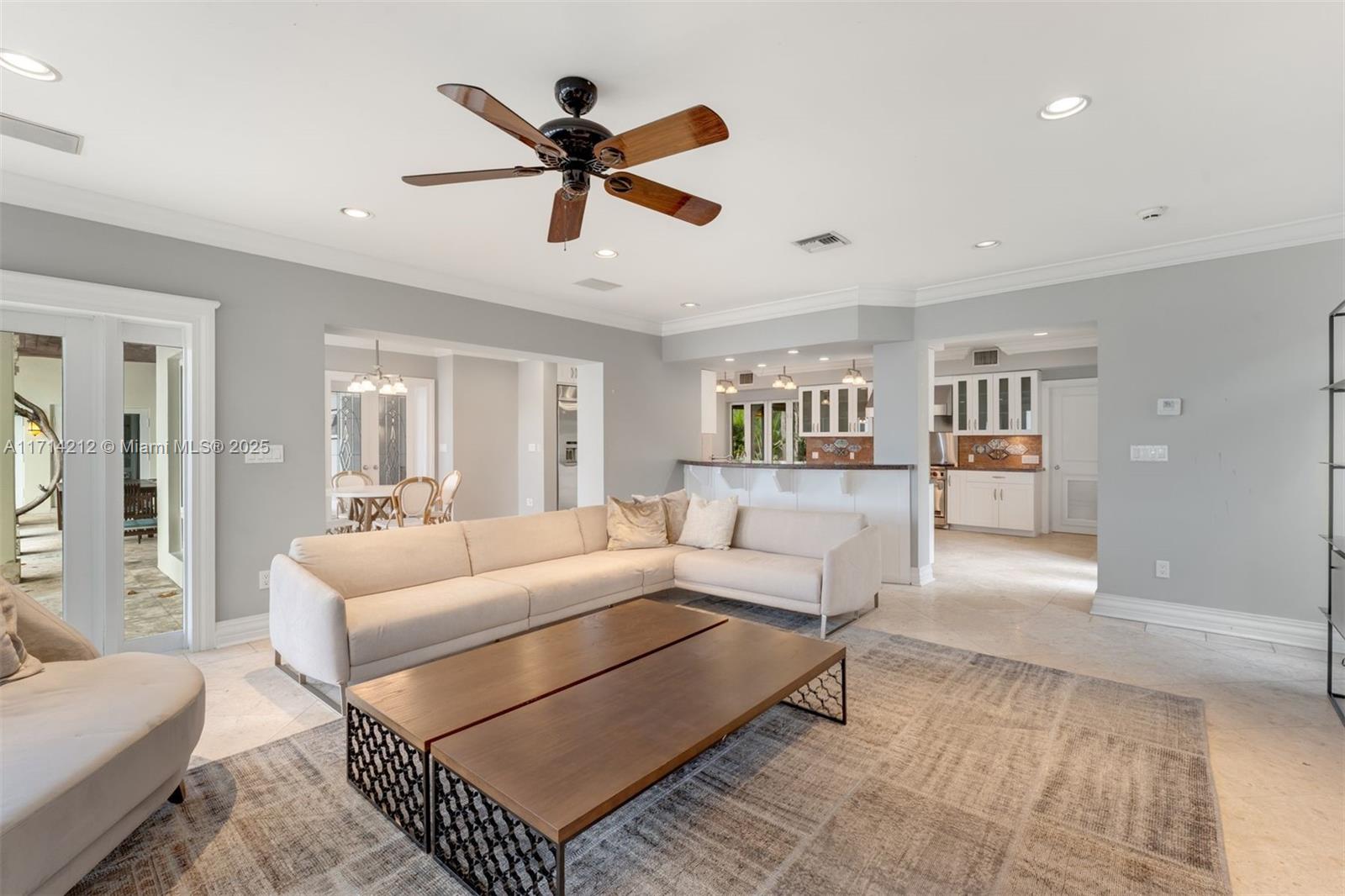 11 E Rivo Alto Dr, Miami Beach FL 33139