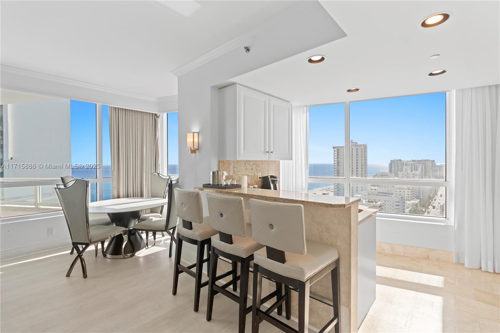 4401 Collins Ave #2104, Miami Beach FL 33140