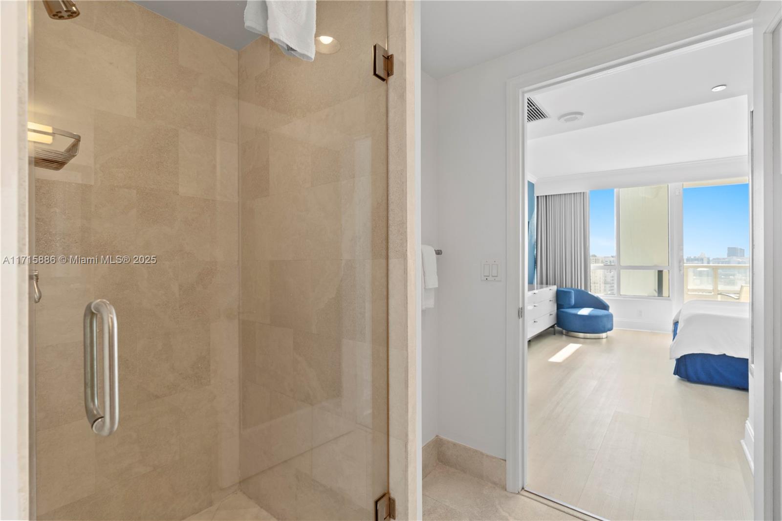 4401 Collins Ave #2104, Miami Beach FL 33140