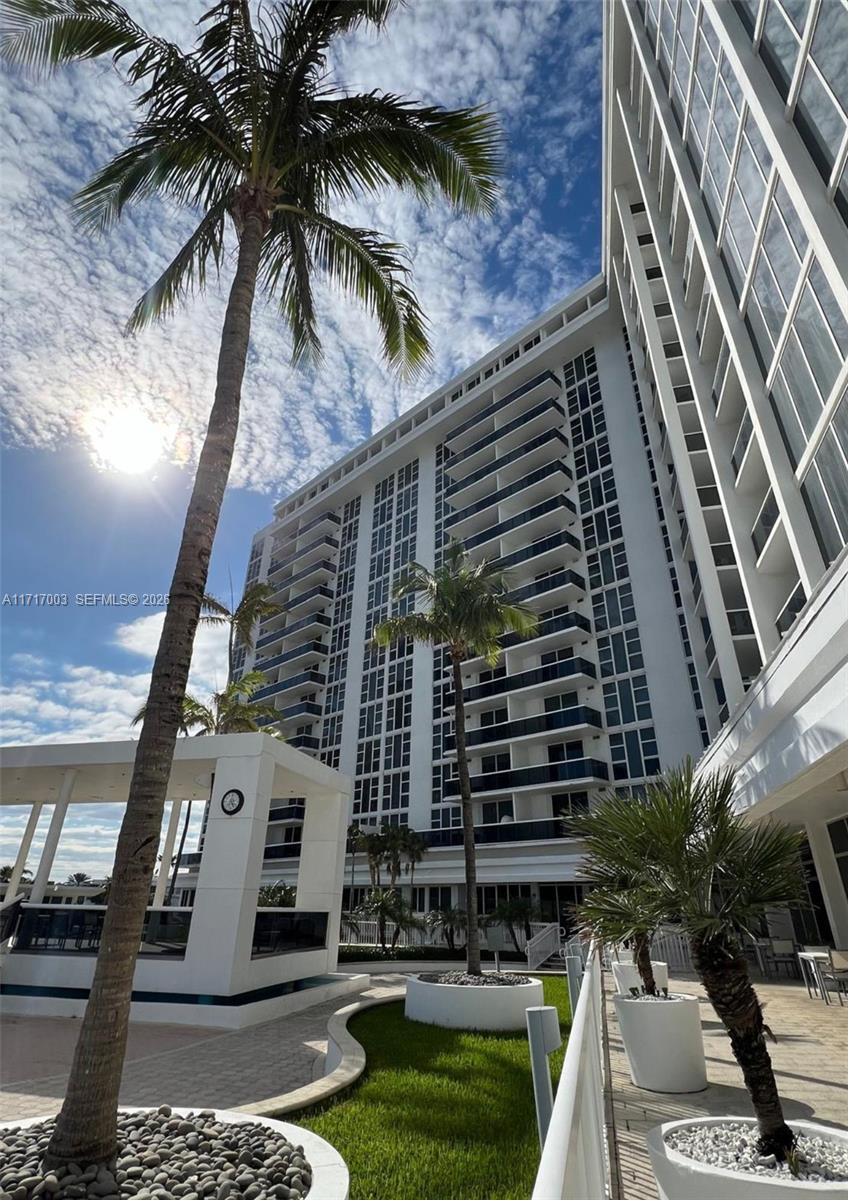 10275 Collins Ave #111, Bal Harbour FL 33154