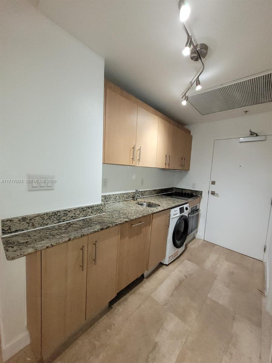 10275 Collins Ave #111, Bal Harbour FL 33154