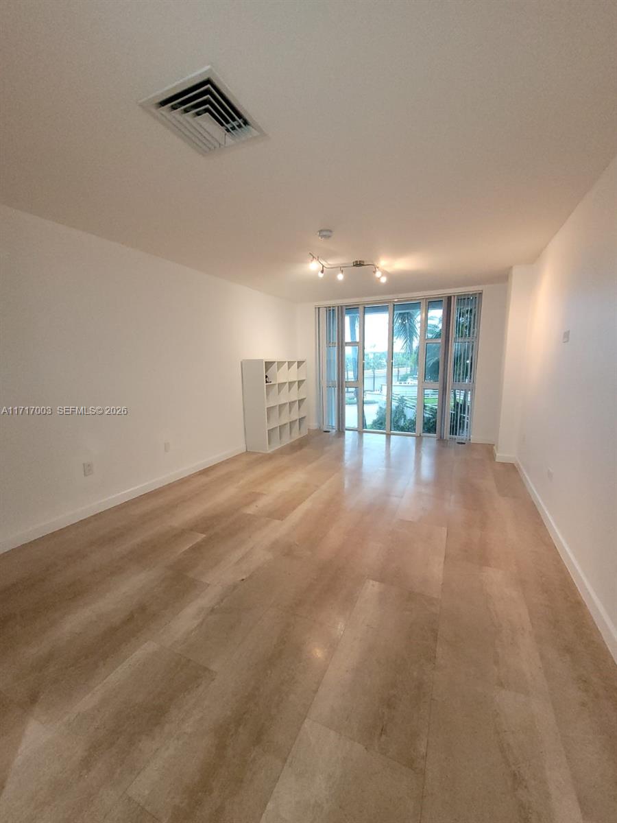 10275 Collins Ave #111, Bal Harbour FL 33154