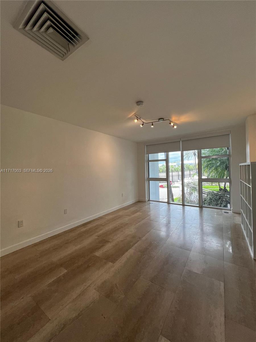 10275 Collins Ave #111, Bal Harbour FL 33154