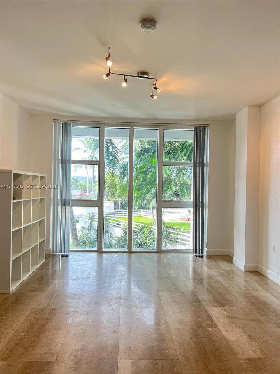 10275 Collins Ave #111, Bal Harbour FL 33154