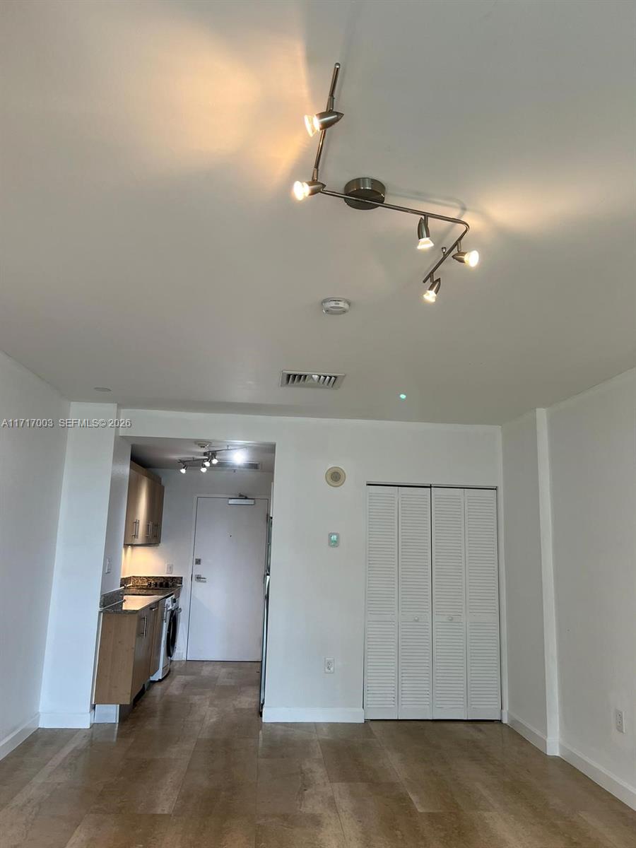 10275 Collins Ave #111, Bal Harbour FL 33154