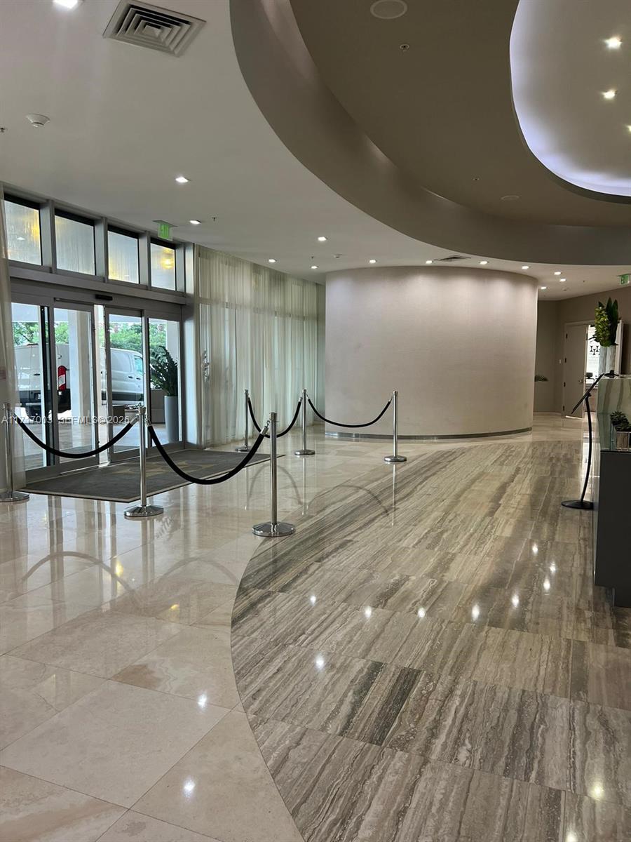 10275 Collins Ave #111, Bal Harbour FL 33154