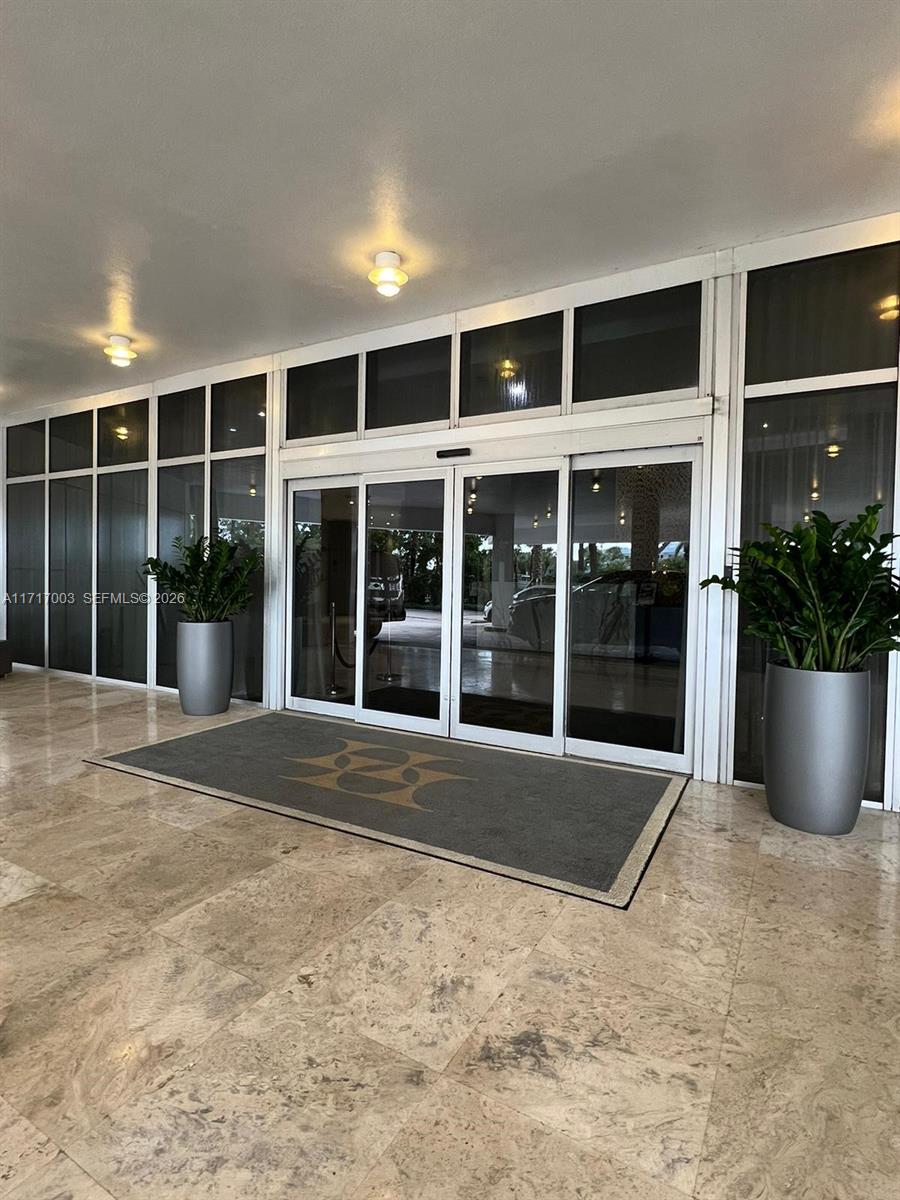 10275 Collins Ave #111, Bal Harbour FL 33154