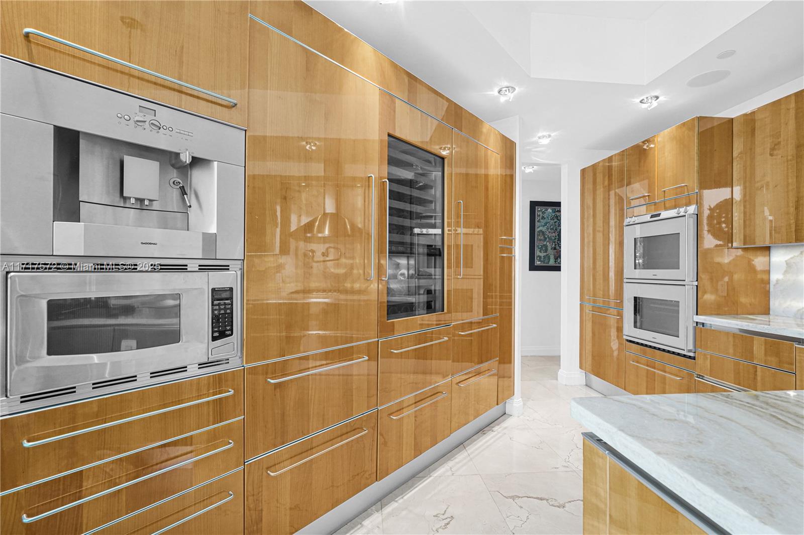 16051 Collins Ave #1004, Sunny Isles Beach FL 33160
