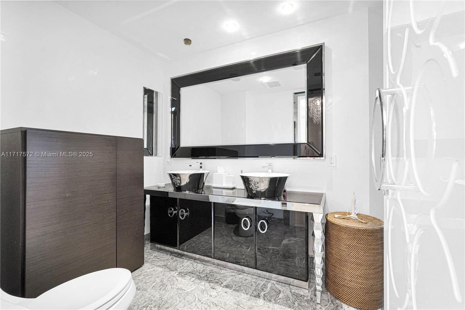 16051 Collins Ave #1004, Sunny Isles Beach FL 33160