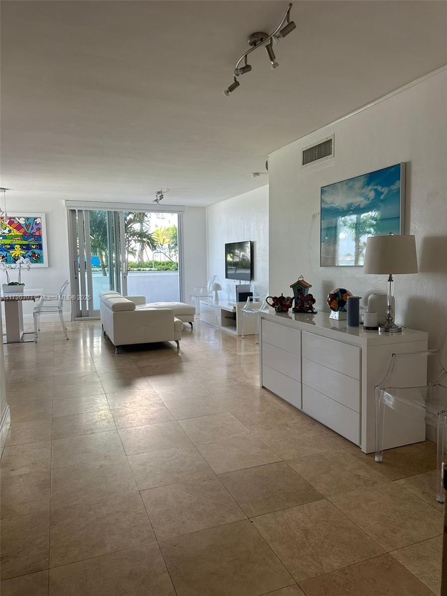 1000 West Ave #BS107, Miami Beach FL 33139