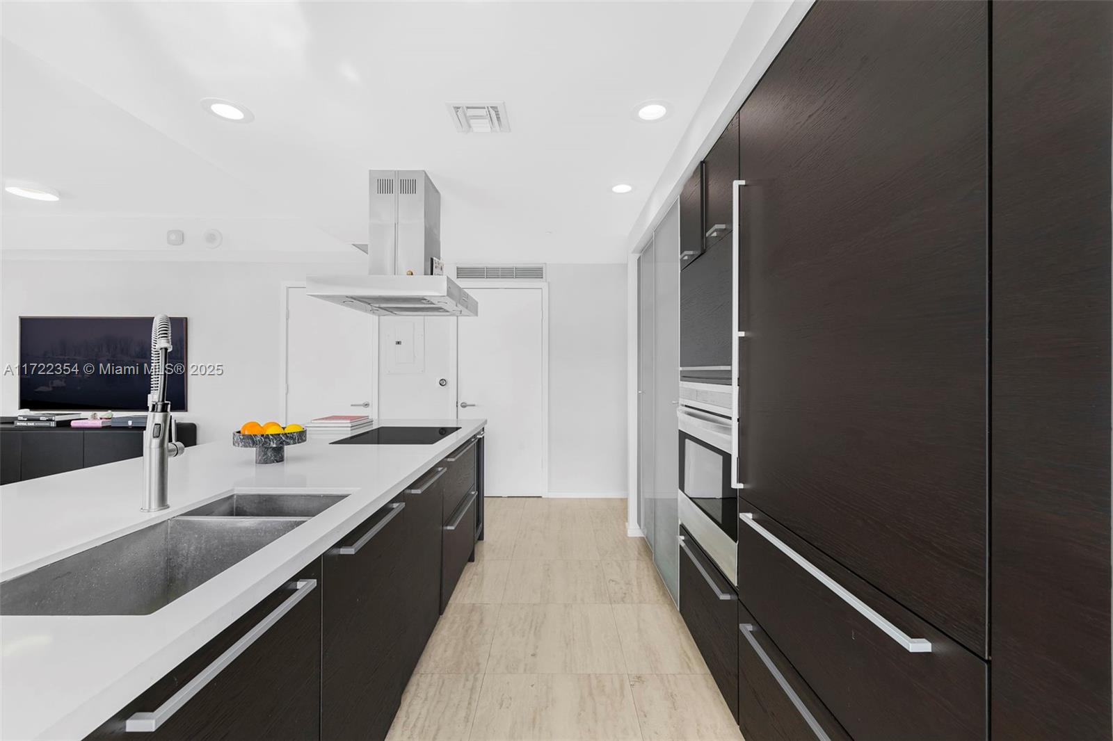 1445 16th St #703, Miami Beach FL 33139