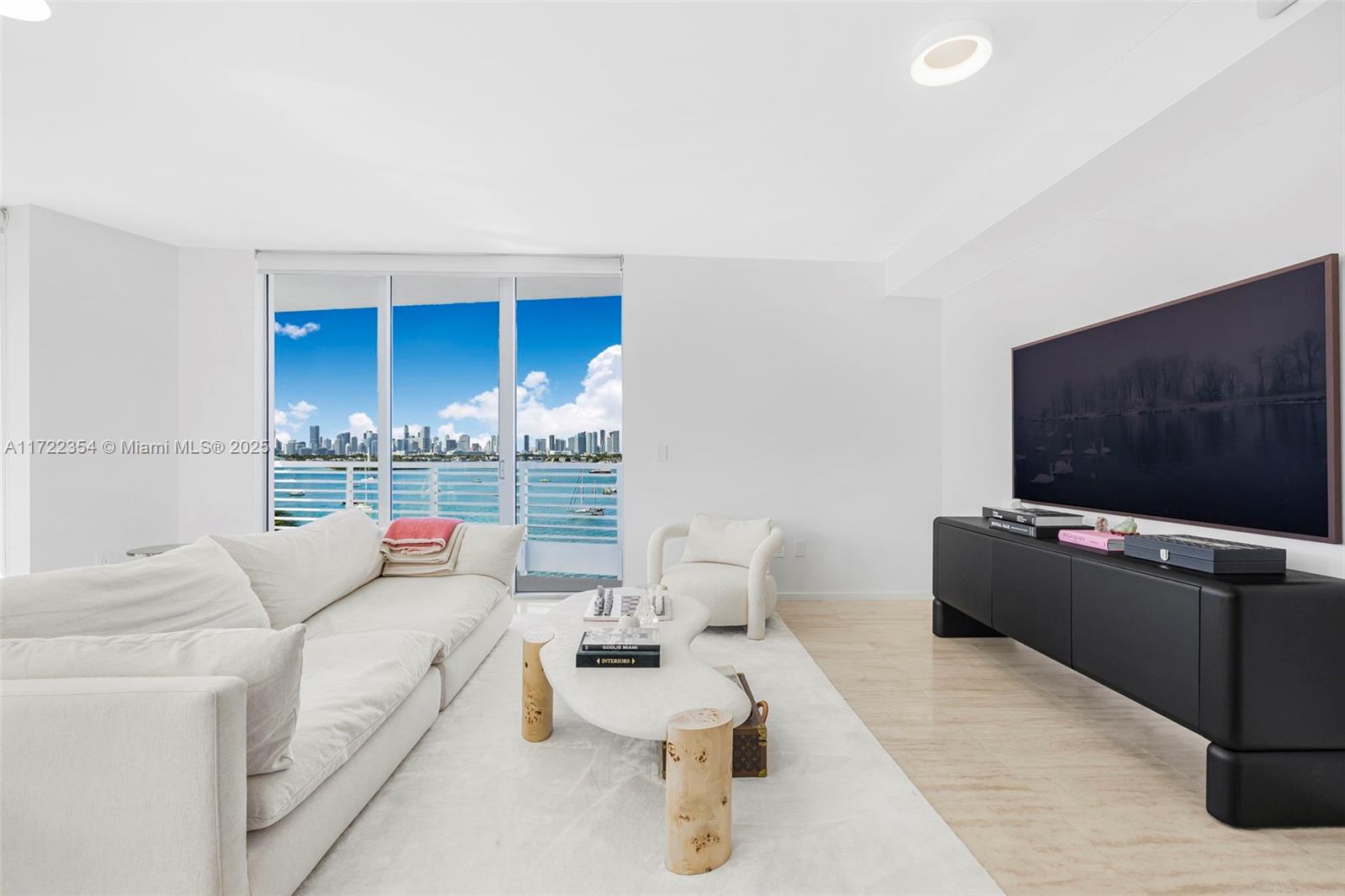 1445 16th St #703, Miami Beach FL 33139
