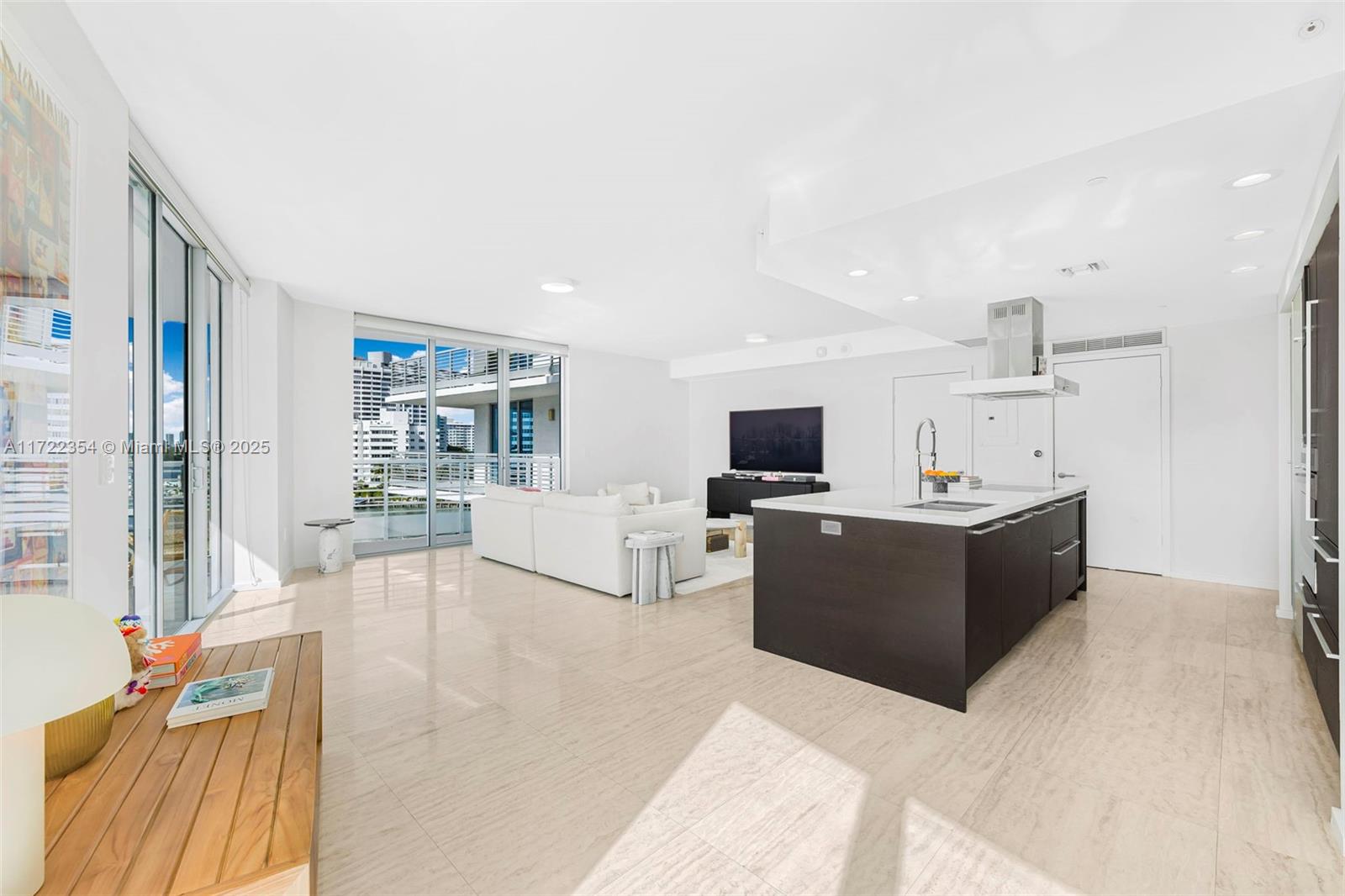 1445 16th St #703, Miami Beach FL 33139