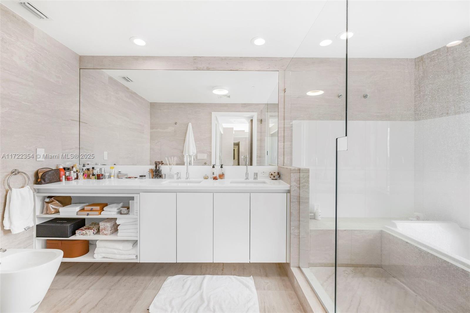 1445 16th St #703, Miami Beach FL 33139