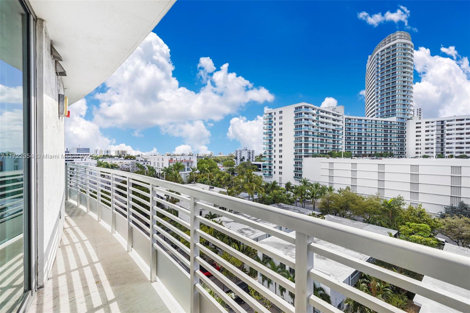 1445 16th St #703, Miami Beach FL 33139