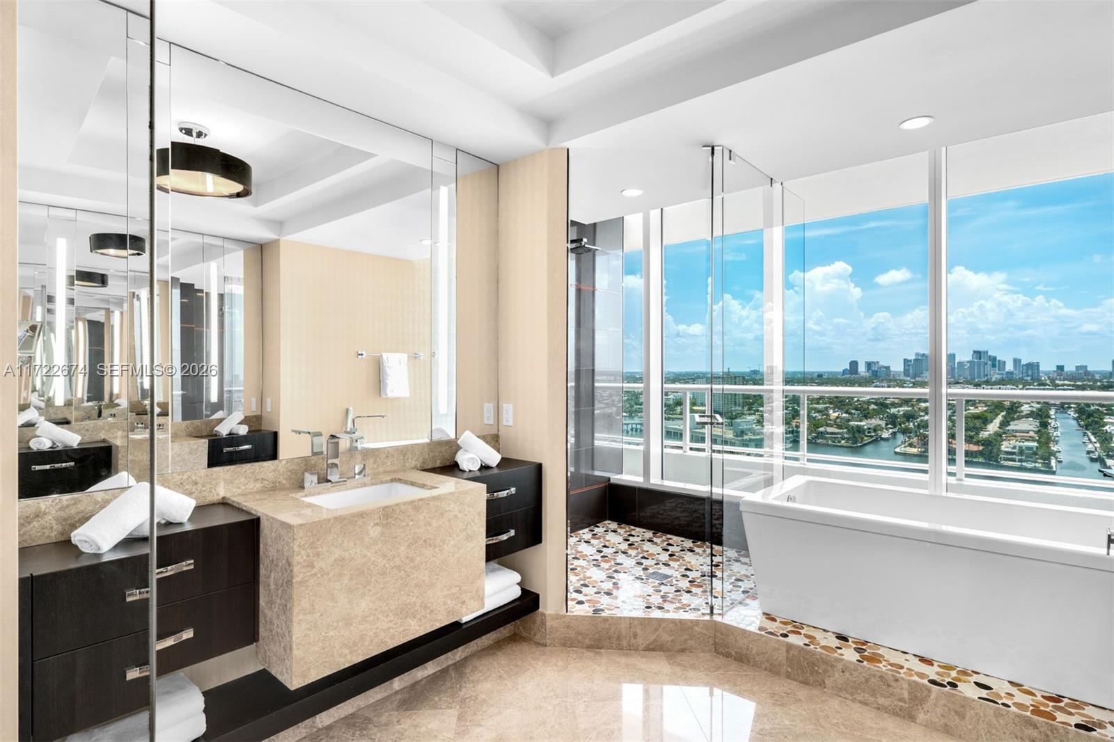 1 N Fort Lauderdale Beach Blvd #2102, Fort Lauderdale FL 33304