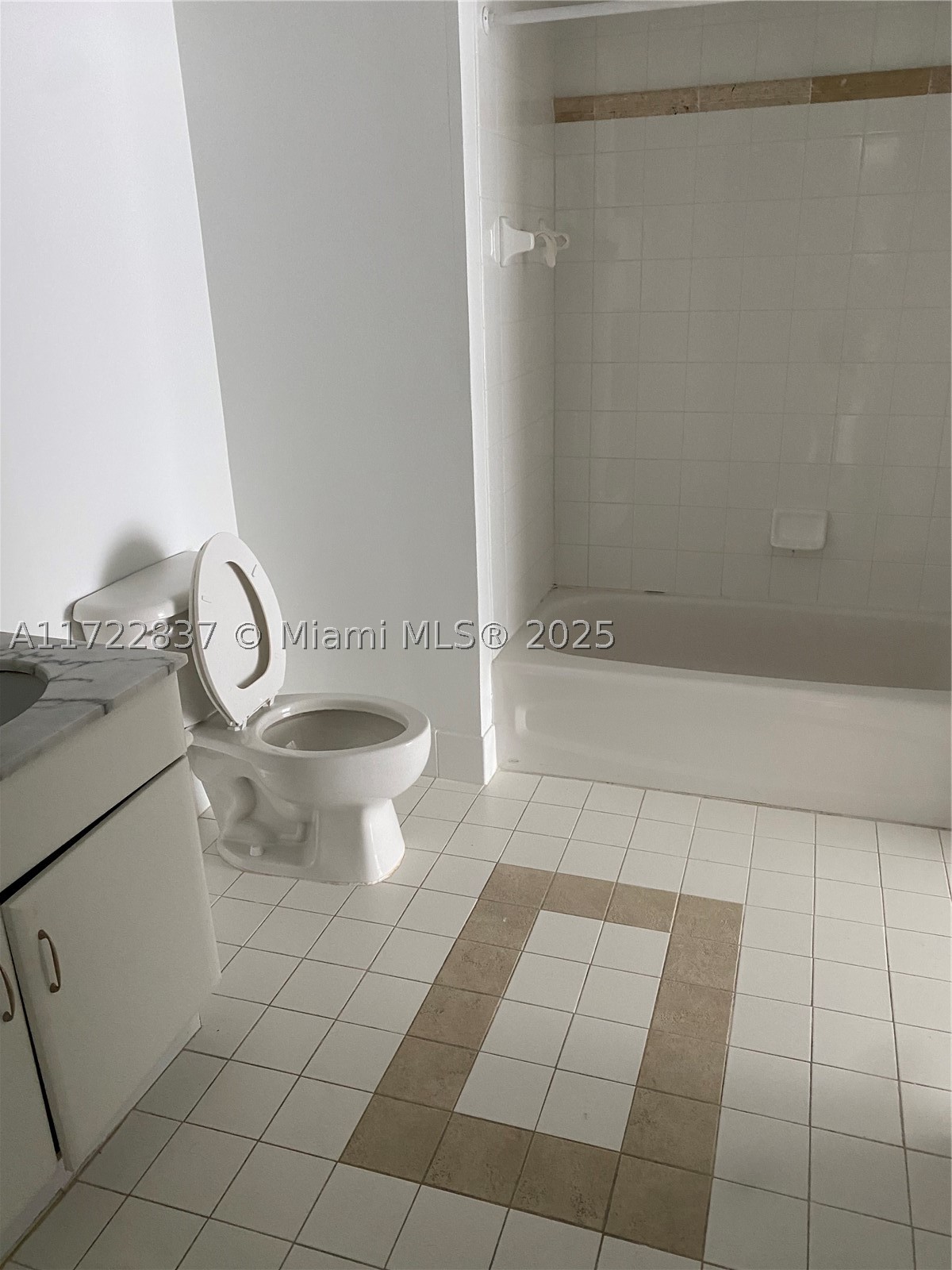 1200 Brickell Bay Dr #2007, Miami FL 33131