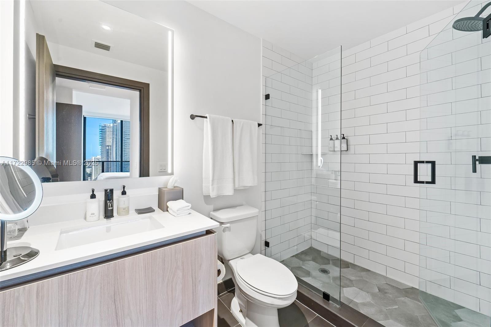398 NE 5th St #3209, Miami FL 33132
