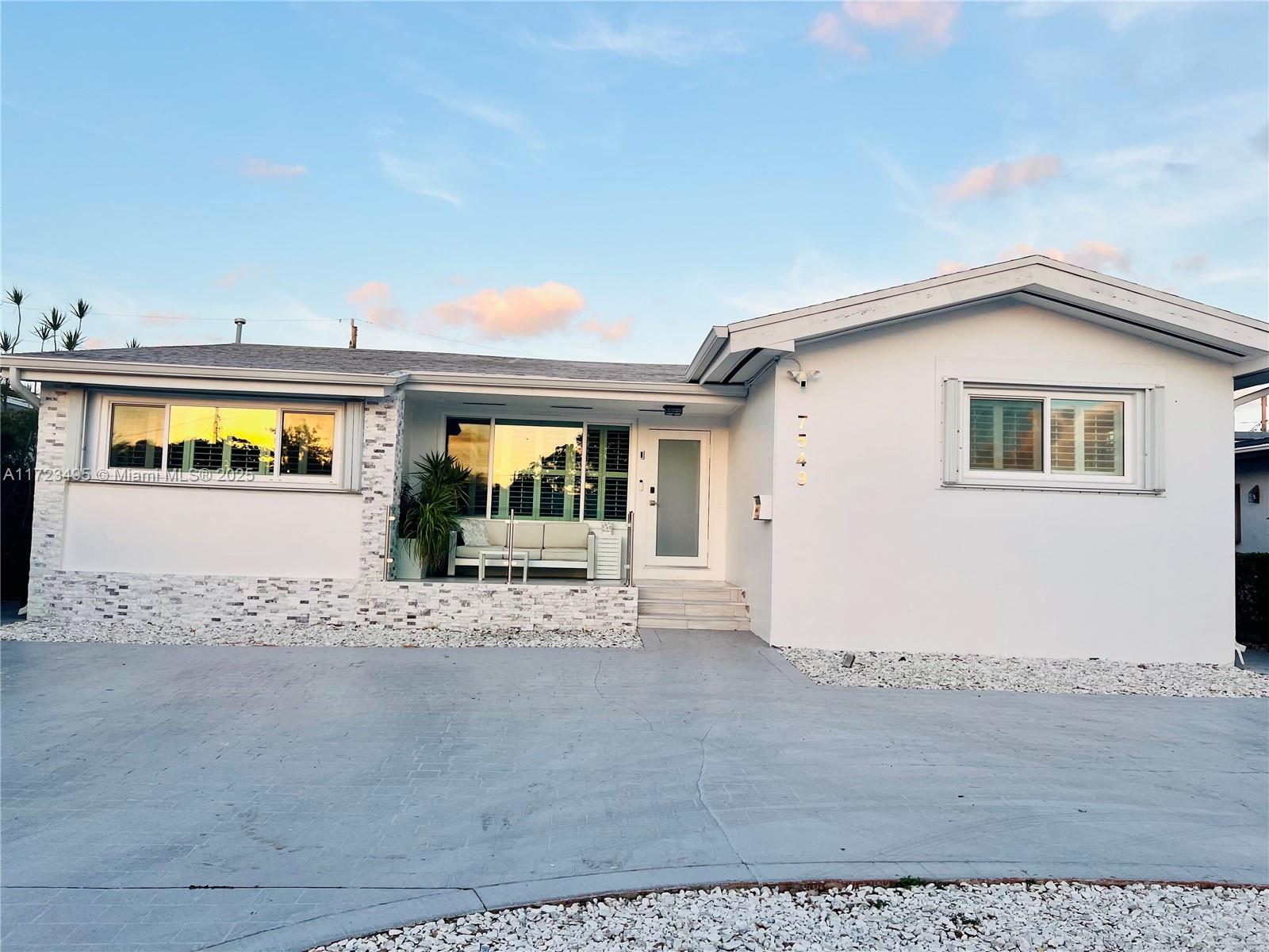 7549 Adventure Ave, North Bay Village FL 33141