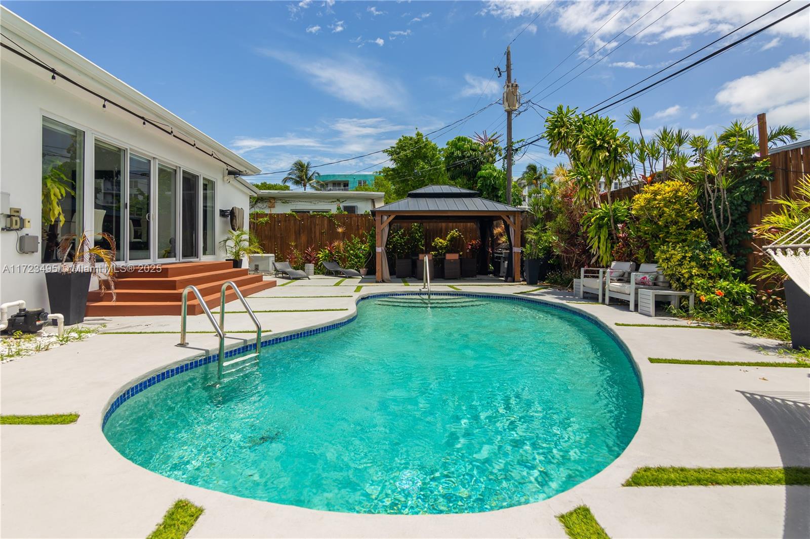 7549 Adventure Ave, North Bay Village FL 33141