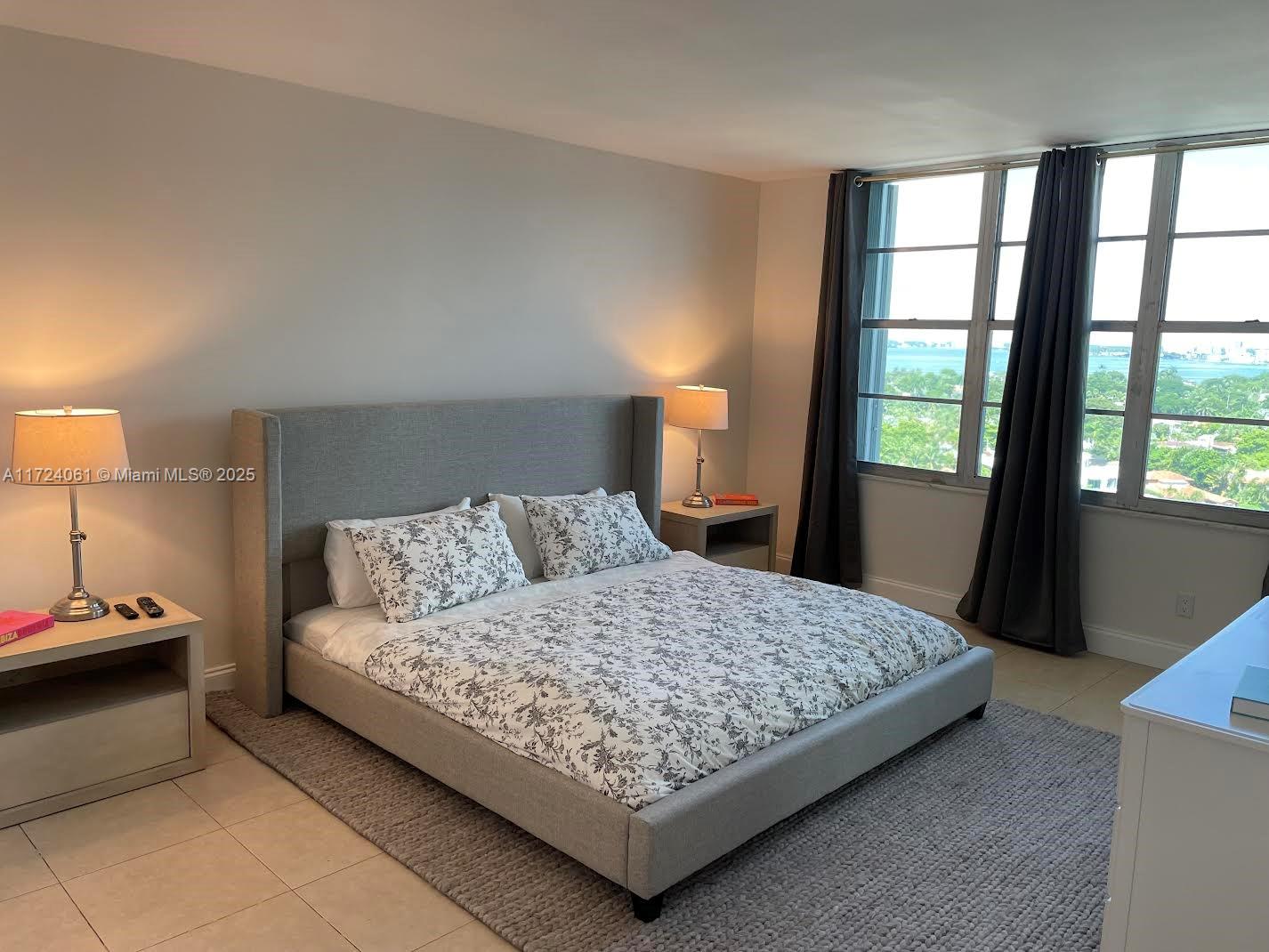 5151 Collins Ave #1722, Miami Beach FL 33140