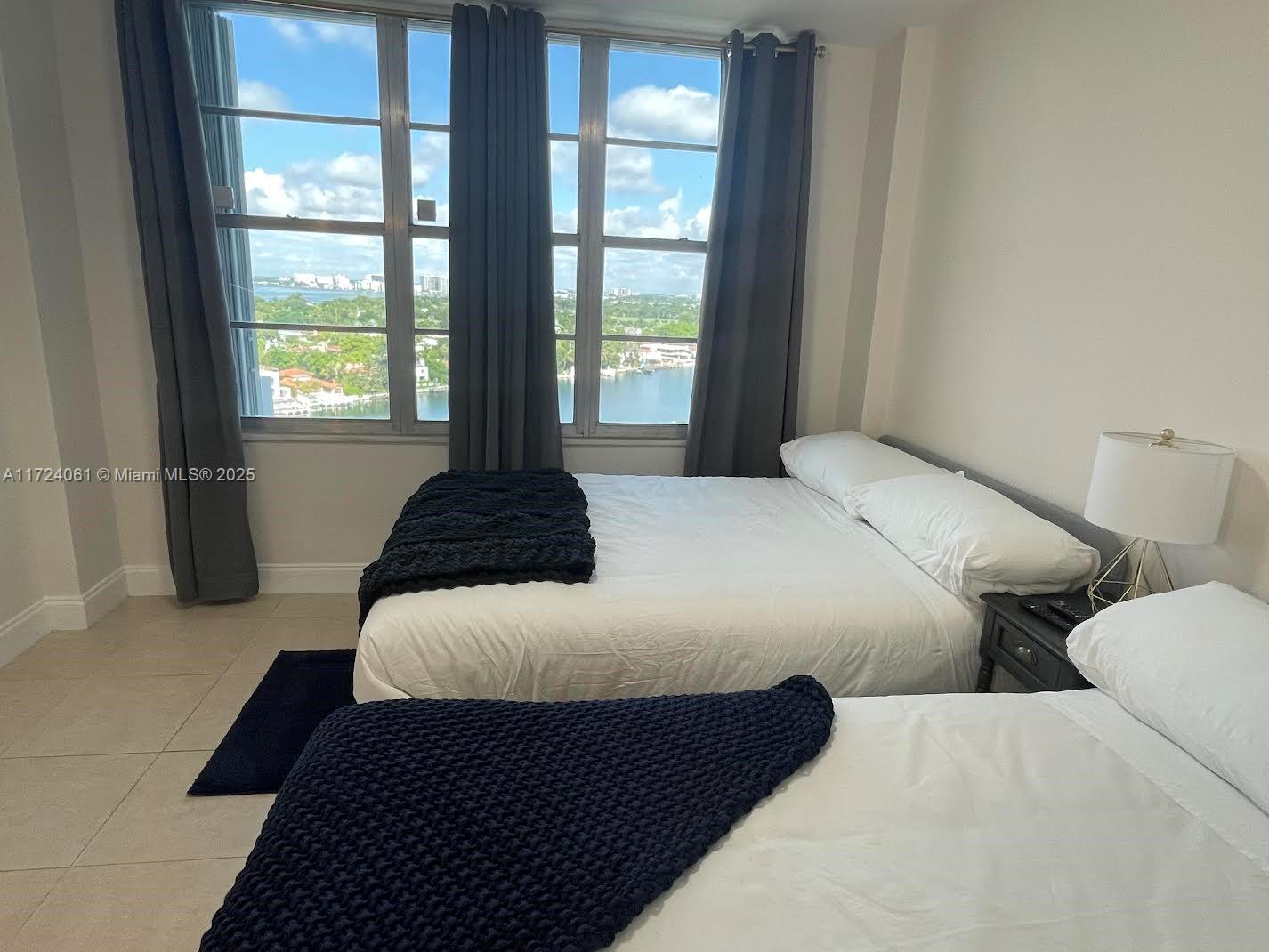 5151 Collins Ave #1722, Miami Beach FL 33140