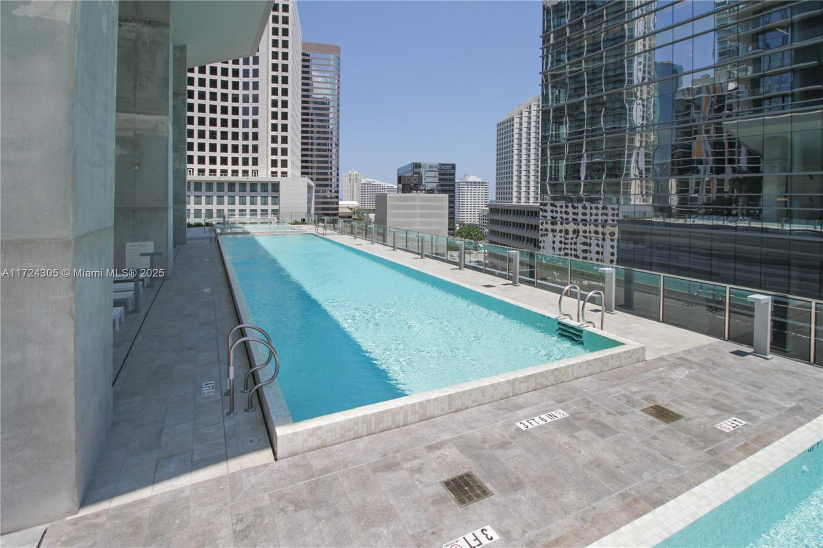 68 SE 6th St #3511, Miami FL 33131