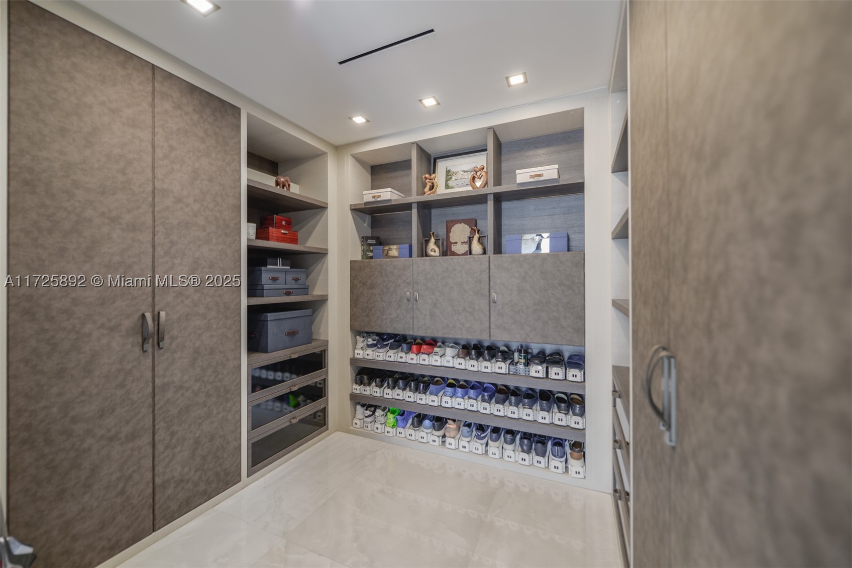 17141 Collins Ave #3602, Sunny Isles Beach FL 33160