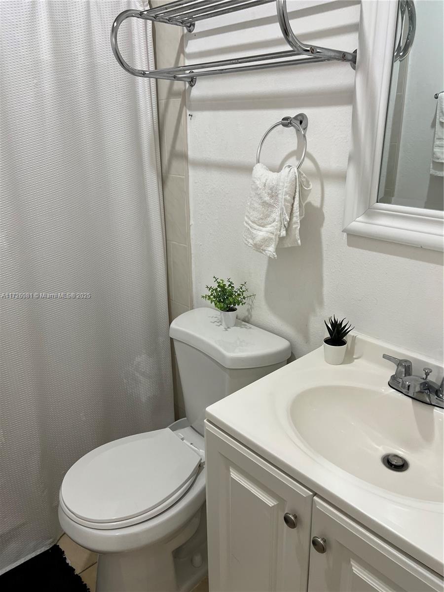 720 NW 30th Ave, Miami FL 33125
