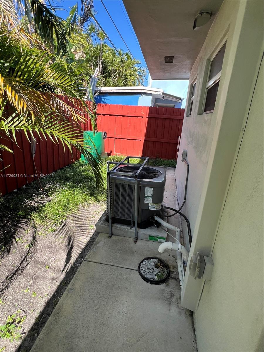 720 NW 30th Ave, Miami FL 33125