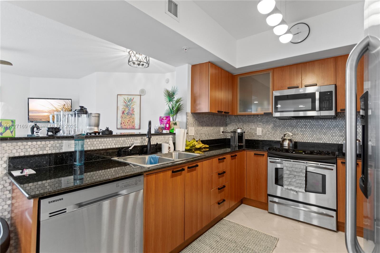 16699 Collins Ave #2709, Sunny Isles Beach FL 33160