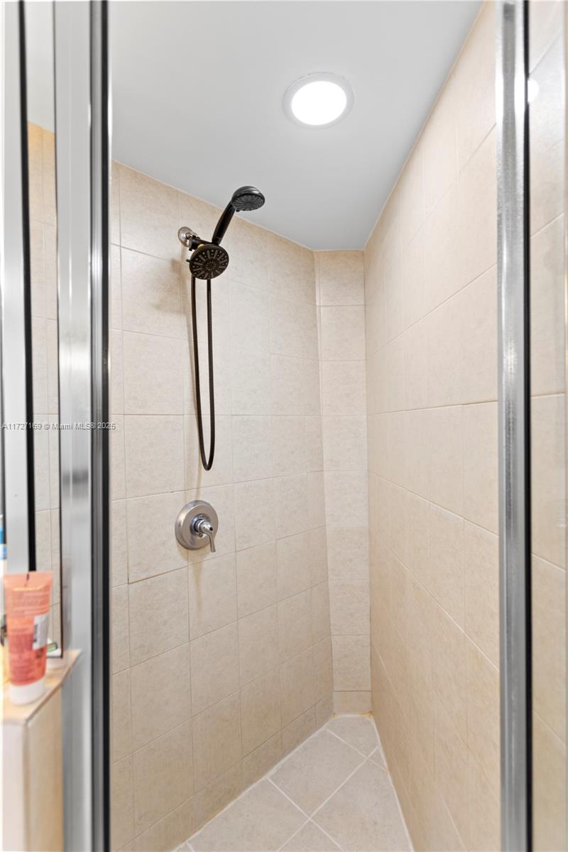 16699 Collins Ave #2709, Sunny Isles Beach FL 33160