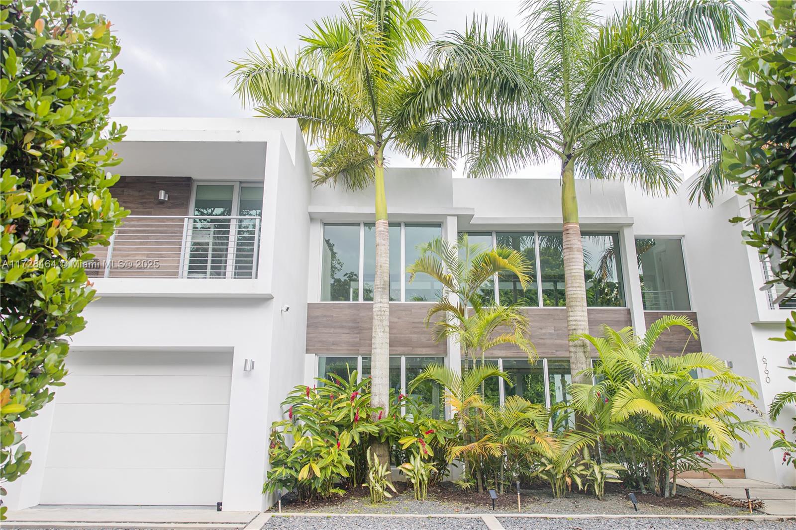 6790 SW 72 STREET, South Miami FL 33143