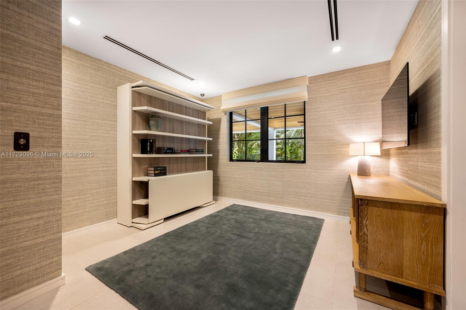 4860 Hammock Lake Dr, Coral Gables FL 33156