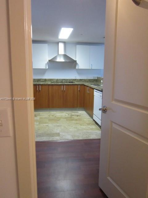 170 SE 14th St #2306, Miami FL 33131