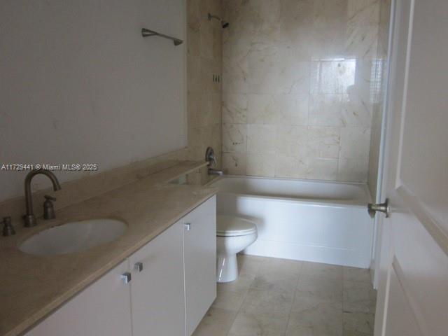 170 SE 14th St #2306, Miami FL 33131