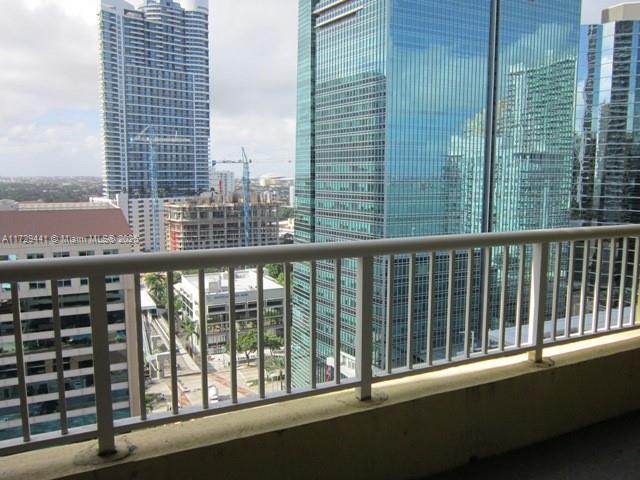 170 SE 14th St #2306, Miami FL 33131