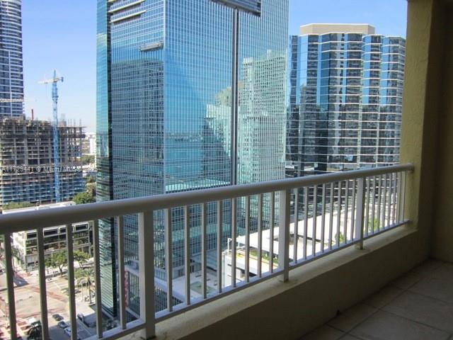 170 SE 14th St #2306, Miami FL 33131