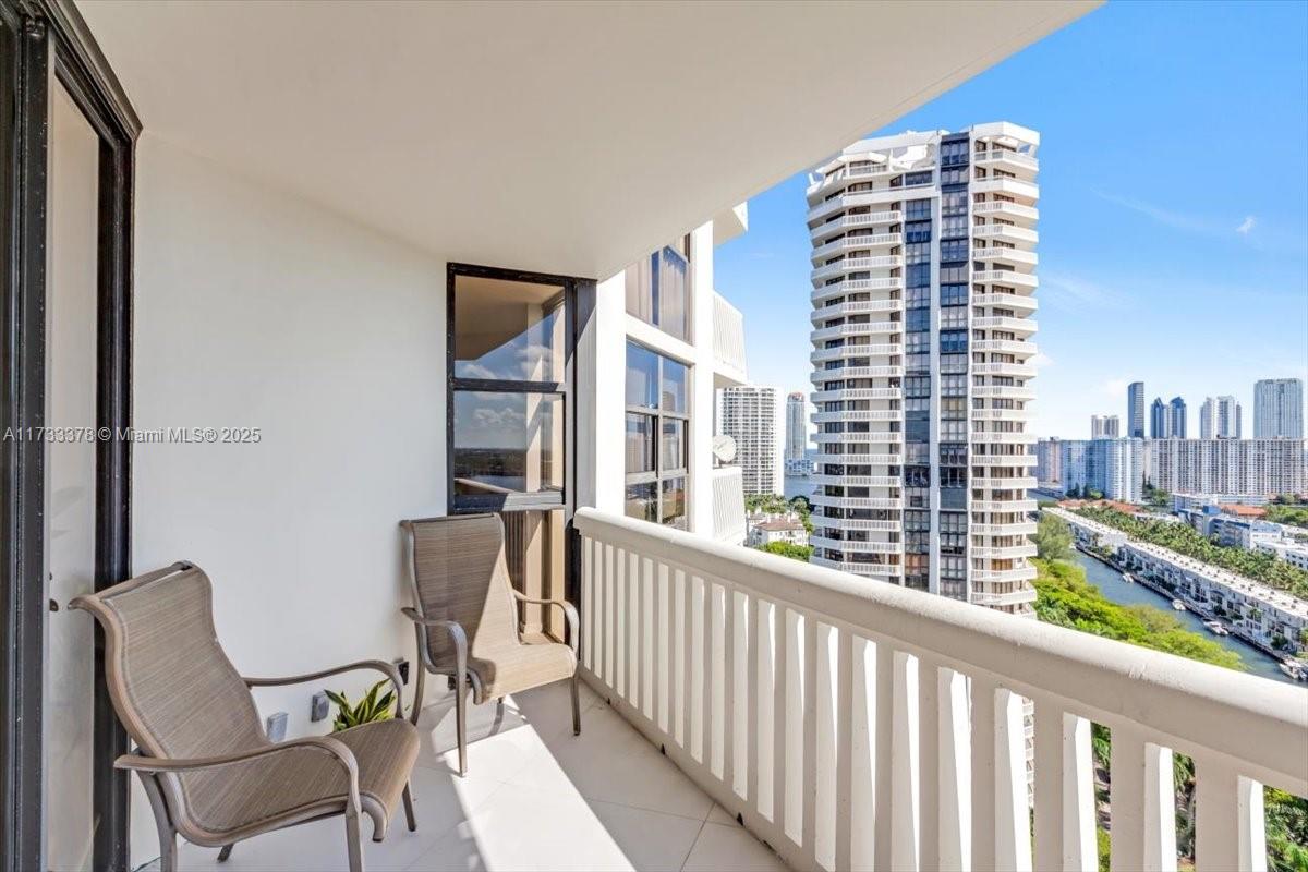 1000 Island Blvd #2003, Aventura FL 33160