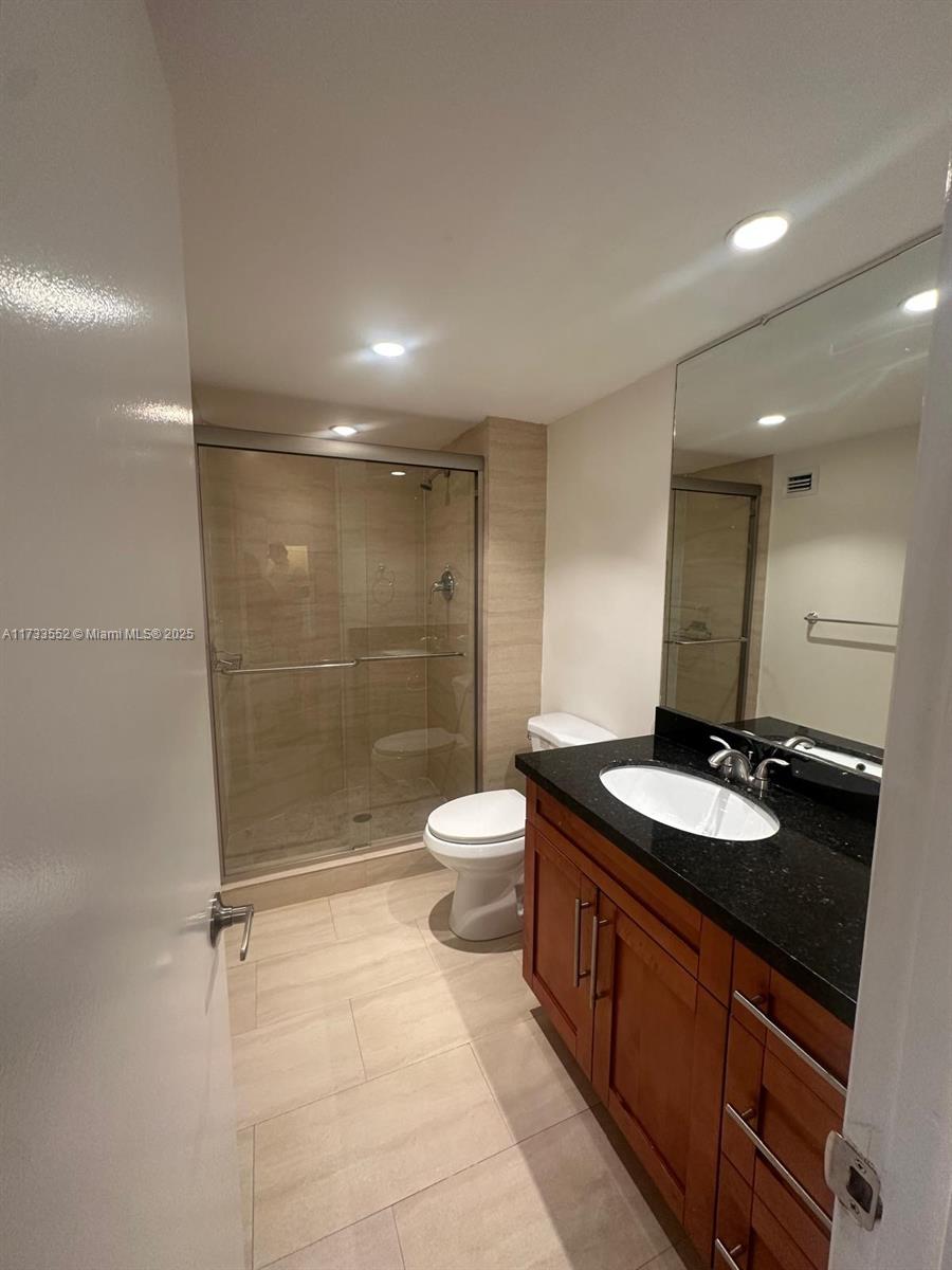 1121 Crandon Blvd #E904, Key Biscayne FL 33149