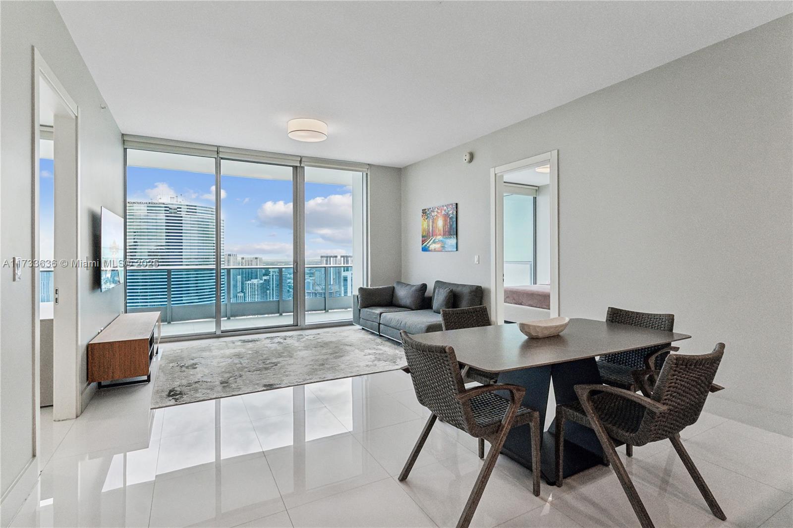 200 Biscayne Boulevard Way #4912, Miami FL 33131