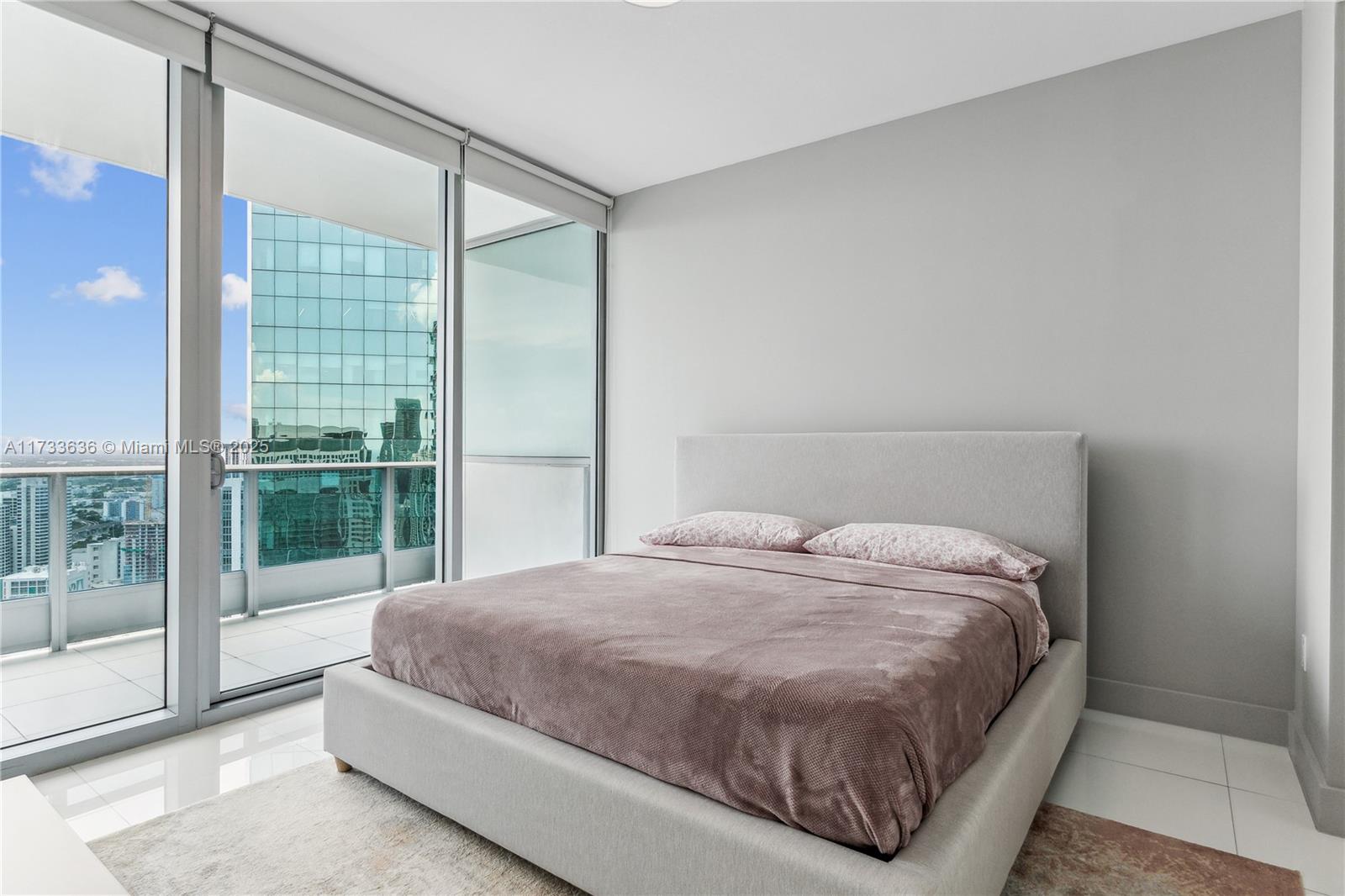 200 Biscayne Boulevard Way #4912, Miami FL 33131