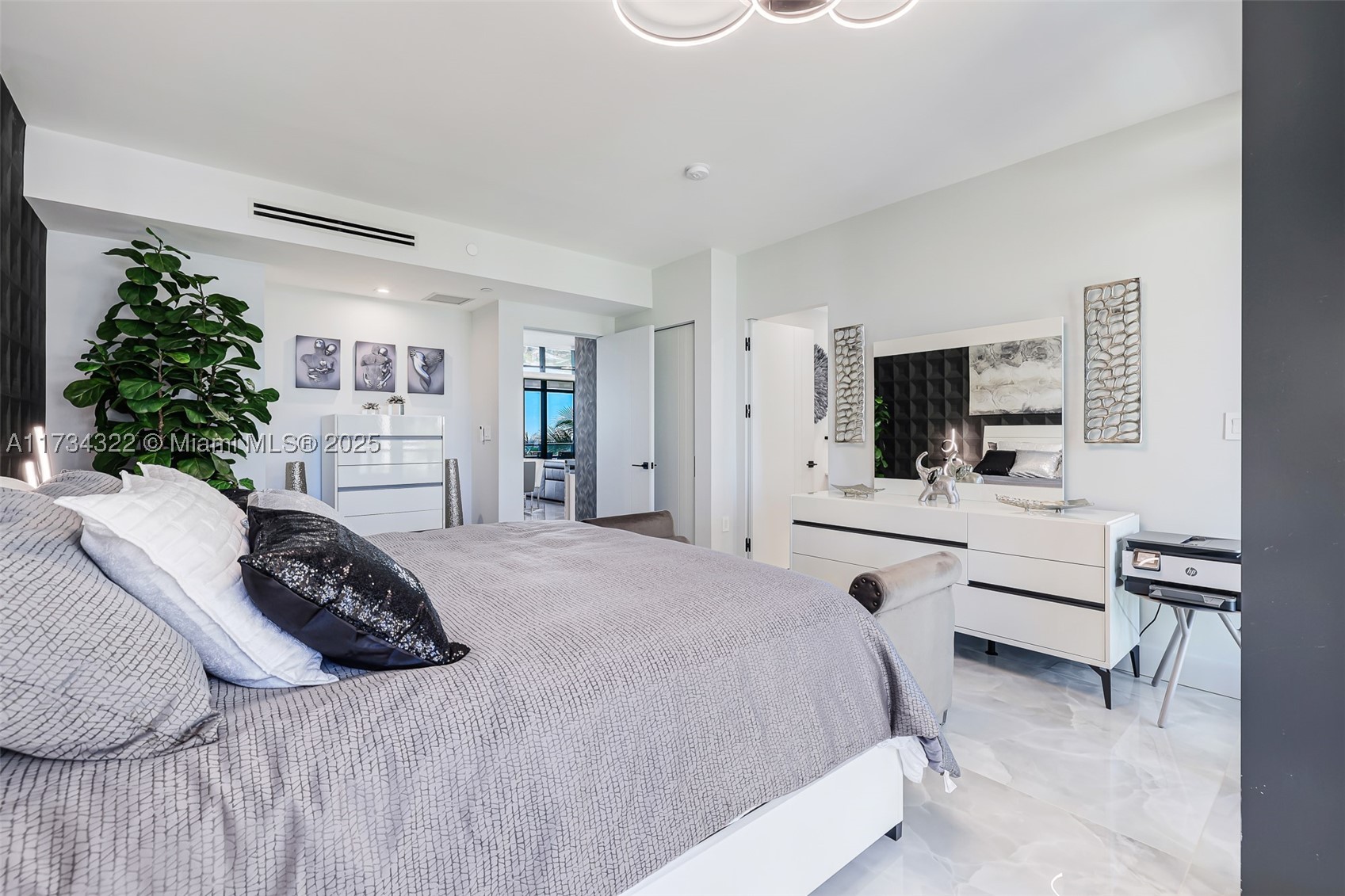 2205 S Surf Rd #4A, Hollywood FL 33019