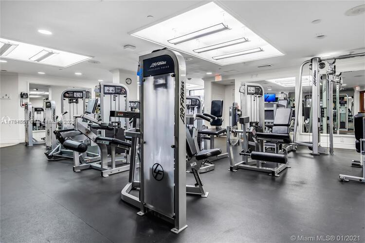1121 Crandon Blvd #E904, Key Biscayne FL 33149