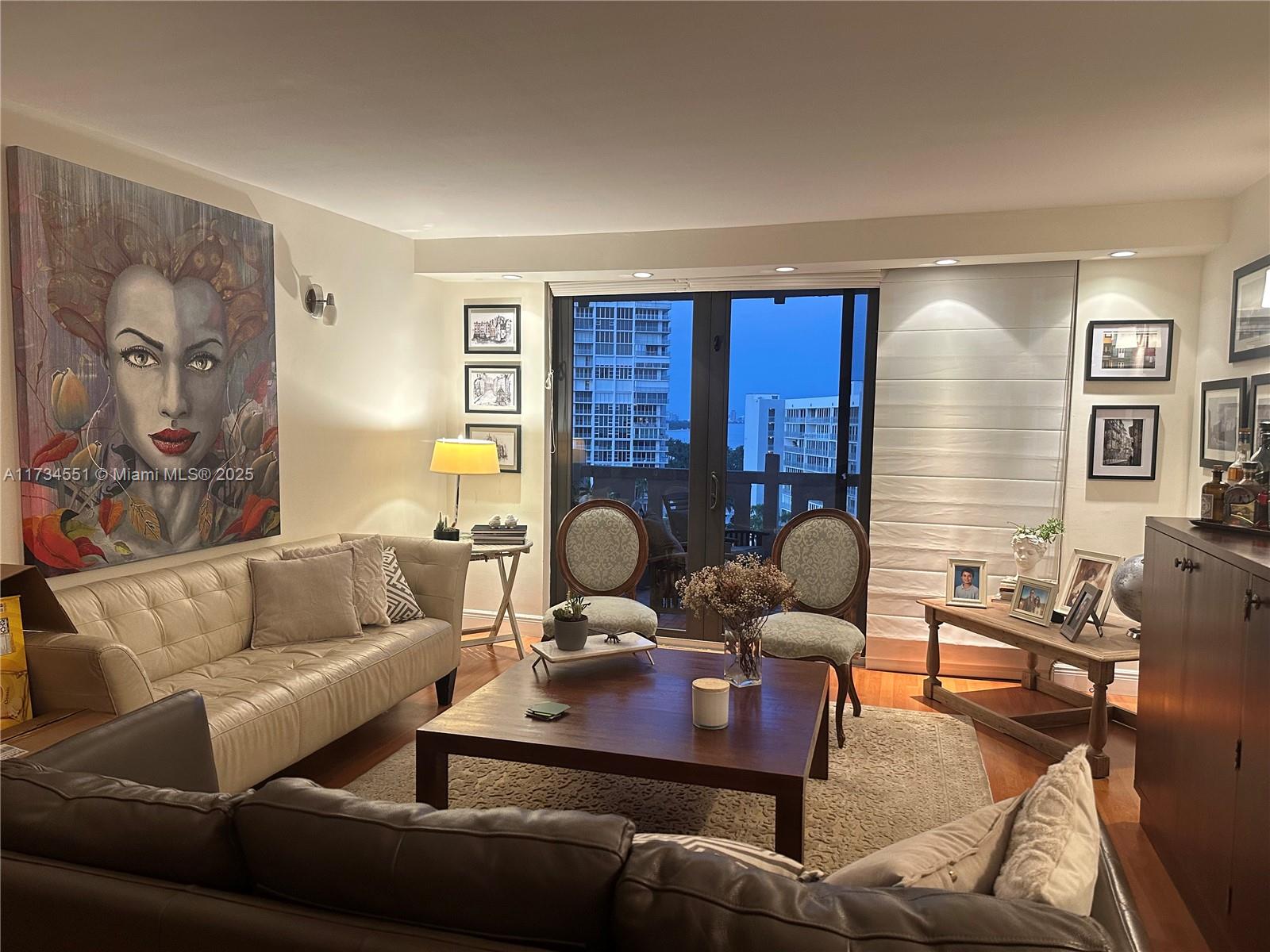 1121 Crandon Blvd #E904, Key Biscayne FL 33149