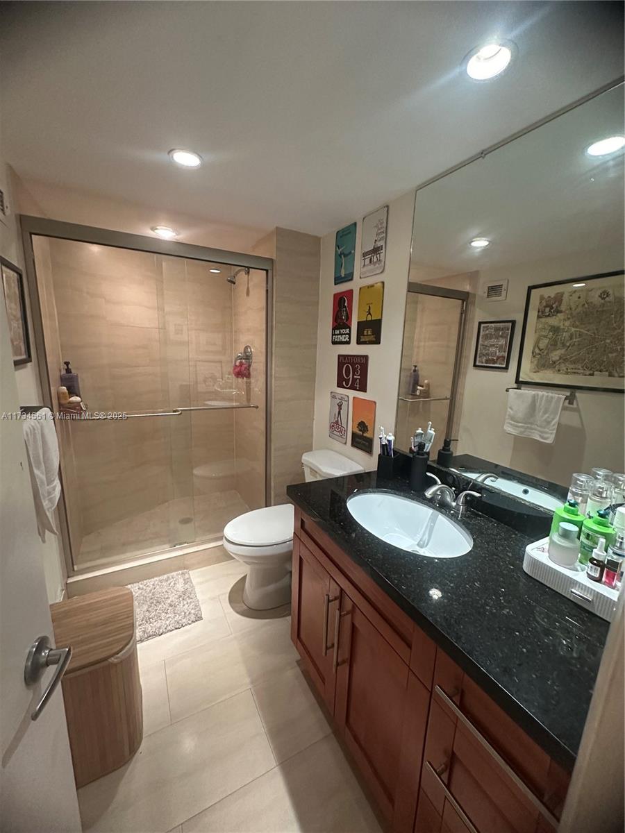 1121 Crandon Blvd #E904, Key Biscayne FL 33149